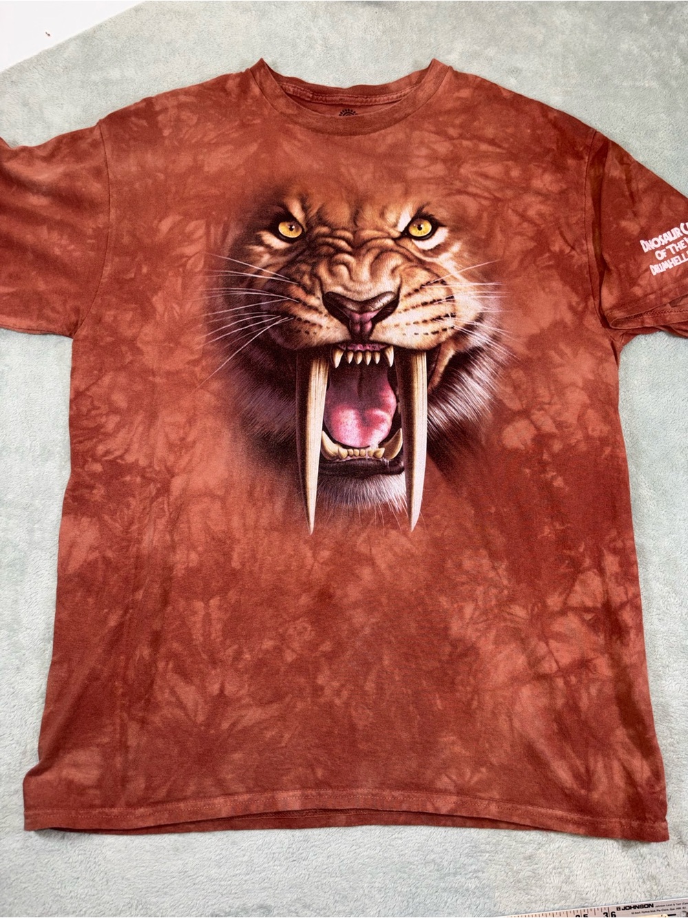 The Mountain Sabertooth Tiger Tie Dye Graphic T-Shirt Orange Brown Size XL